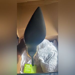 To late for return/exchangeThey fit tight on my feetMy lost your gain.Never worn